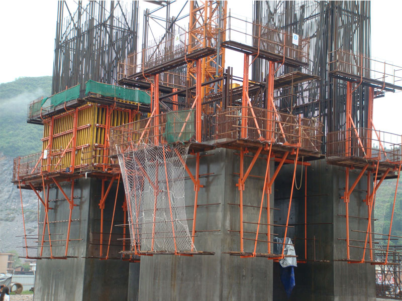 متطلبات البناء لأعمال صب الجسور وآلات ومعدات البناء