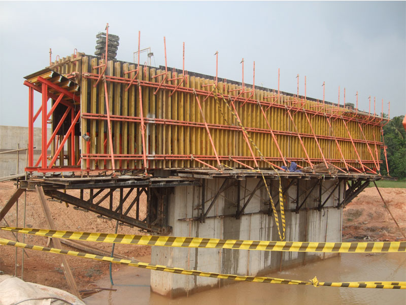 لماذا تستخدم المشاريع الإنشائية قوالب فولاذية للجسور ؟