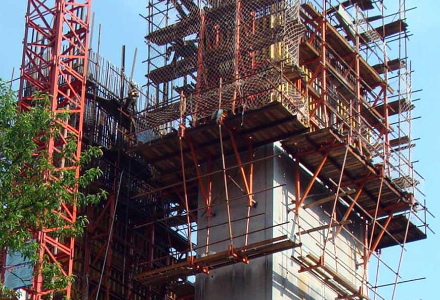 Climbing formwork application in bridge piers