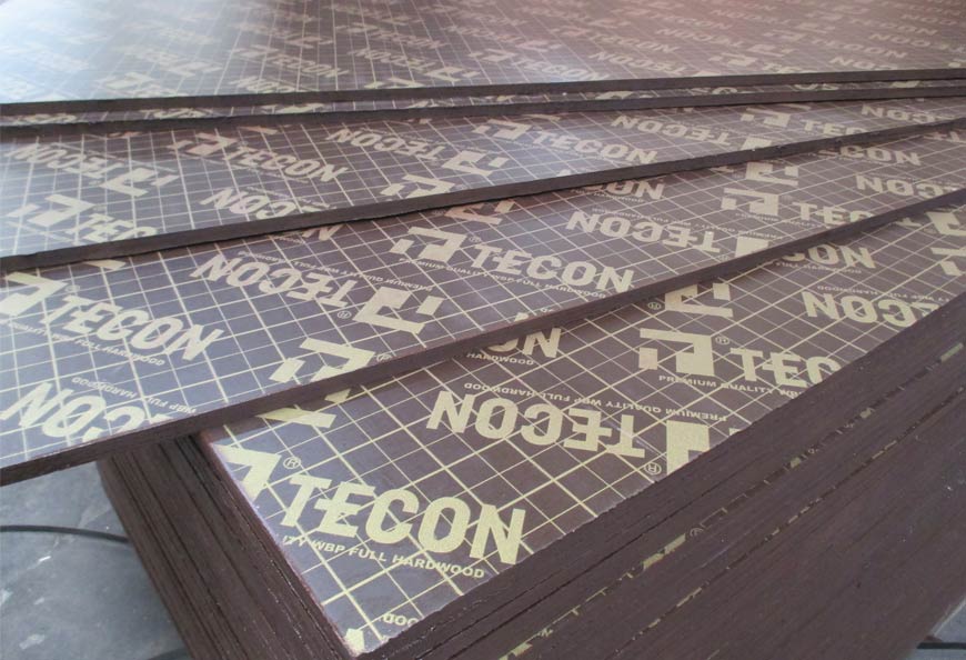 Film faced plywood ready for shipment